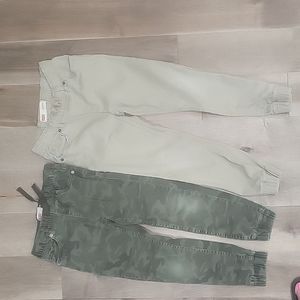 2 Levis joggers big boys size 8
